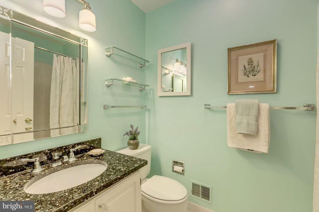 5106 YUMA ST NW, Washington, DC 20016