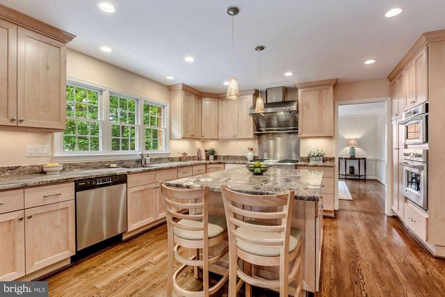 5106 YUMA ST NW, Washington, DC 20016
