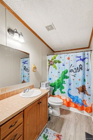 6244 Leigh Court, Fenton, MI 48430