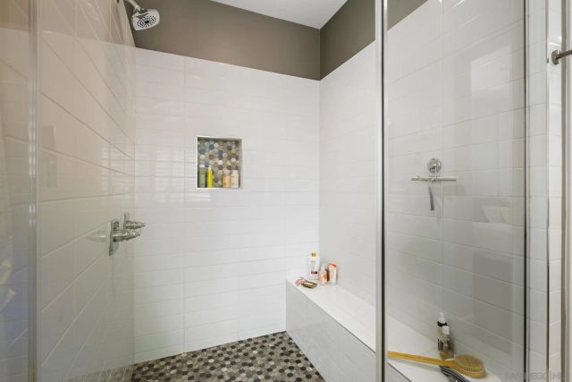 406 Glin Ct, Vista, CA 92081