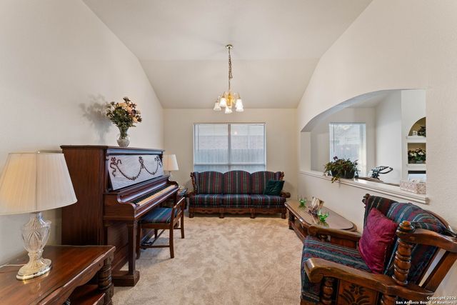 13127 Forum, Universal City, TX 78148