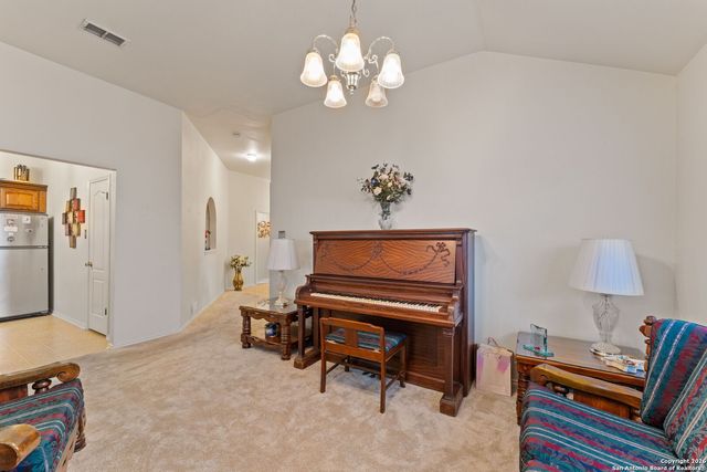 13127 Forum, Universal City, TX 78148