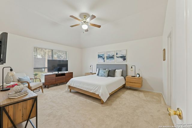 13127 Forum, Universal City, TX 78148