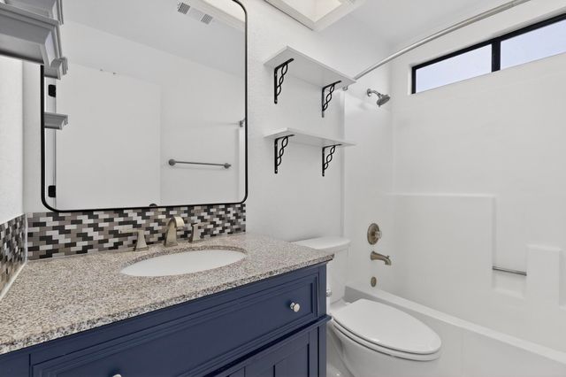 2012 Aspenwood Avenue NW, Albuquerque, NM 87120