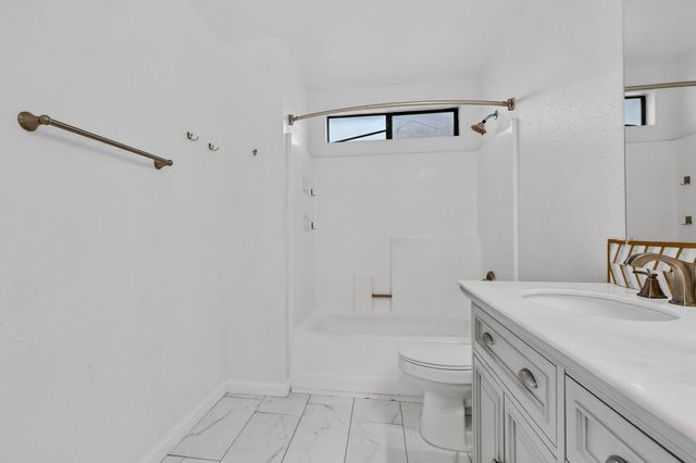 2012 Aspenwood Avenue NW, Albuquerque, NM 87120