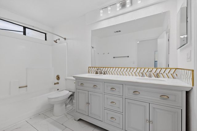 2012 Aspenwood Avenue NW, Albuquerque, NM 87120