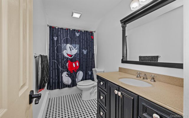 447 China Road, Sayville, NY 11782