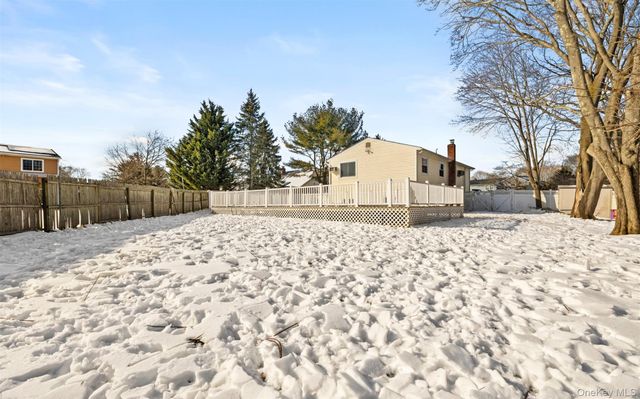 447 China Road, Sayville, NY 11782