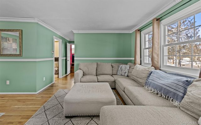 447 China Road, Sayville, NY 11782