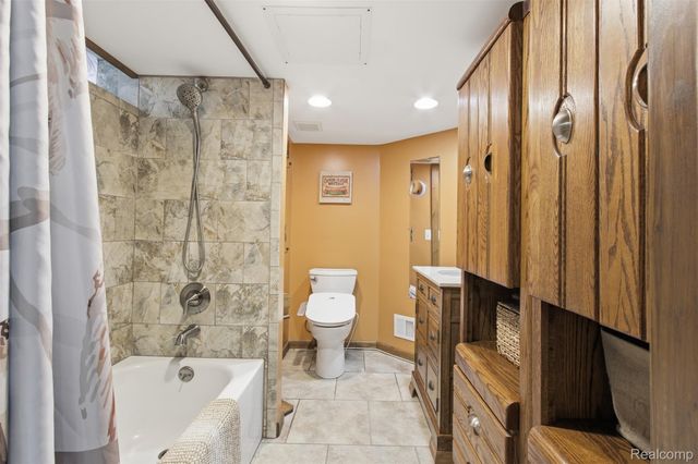 18527 Gaylord, Redford Charter Township, MI 48240