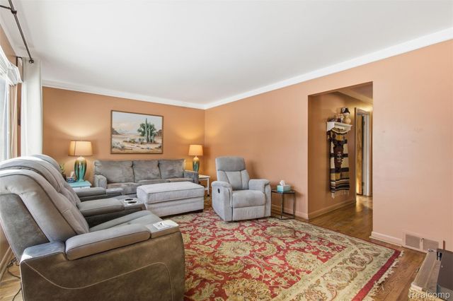 18527 Gaylord, Redford Charter Township, MI 48240