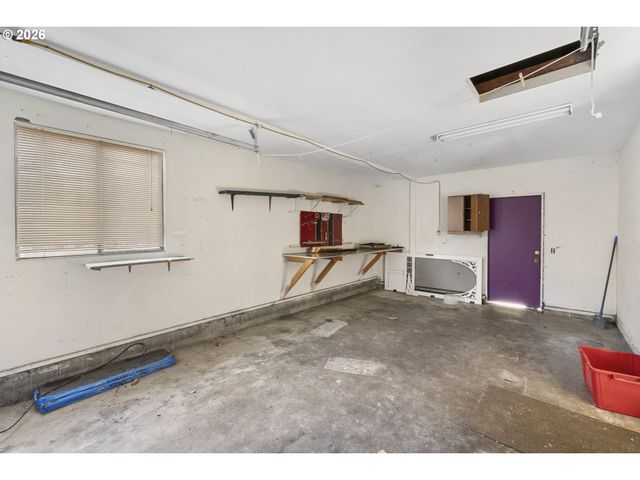 6906 Sw TAYLORS FERRY Rd, Portland, OR 97210