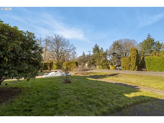 6906 Sw TAYLORS FERRY Rd, Portland, OR 97210