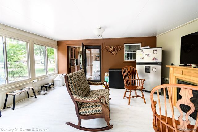 16100 Kennebec Street, Southgate, MI 48195