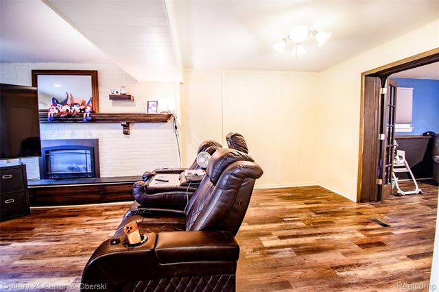 16100 Kennebec Street, Southgate, MI 48195