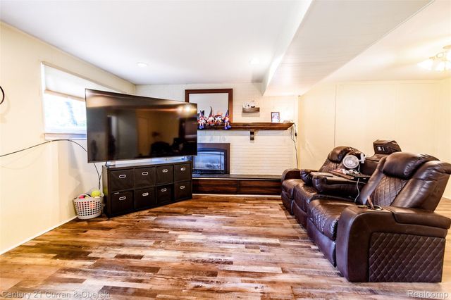 16100 Kennebec Street, Southgate, MI 48195
