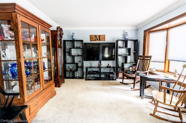 16100 Kennebec Street, Southgate, MI 48195
