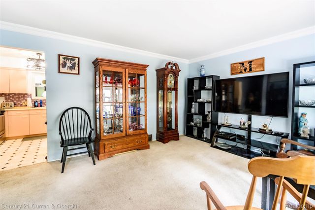 16100 Kennebec Street, Southgate, MI 48195