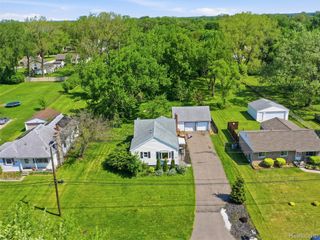 2733 Lovington Drive, Troy, MI 48083