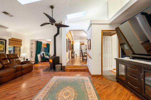 25255 Nestwa Trail, Idyllwild, CA 92549