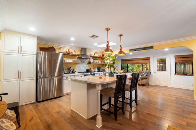 25255 Nestwa Trail, Idyllwild, CA 92549