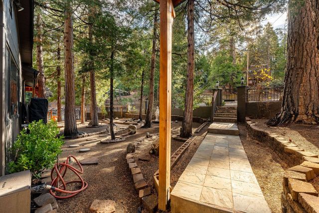 25255 Nestwa Trail, Idyllwild, CA 92549