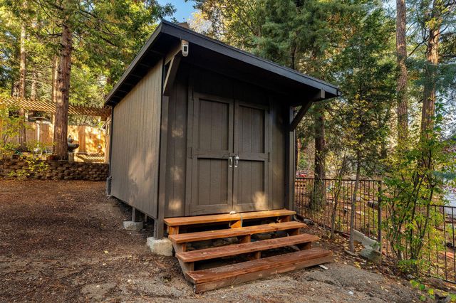 25255 Nestwa Trail, Idyllwild, CA 92549