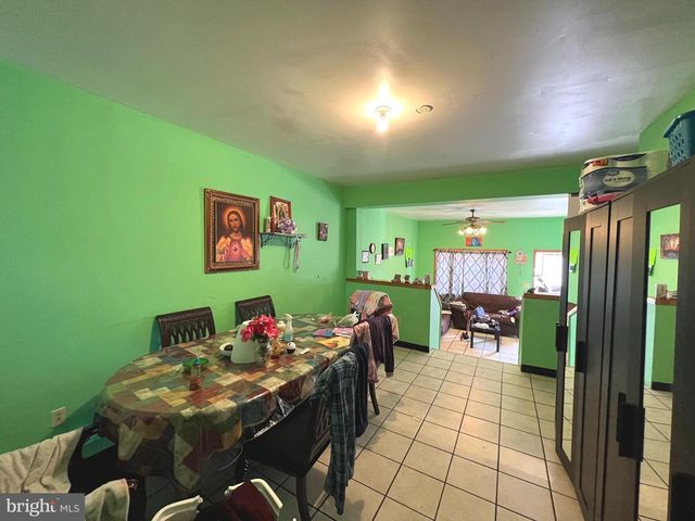 1908 S 7TH ST, Philadelphia, PA 19148