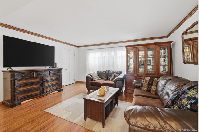 51 Peter Way, Kiamesha Lake, NY 12751