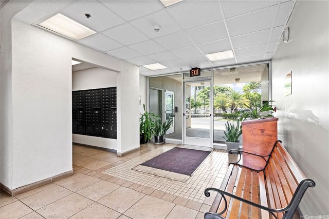 94-302 Paiwa Street 707, Waipahu, HI 96797