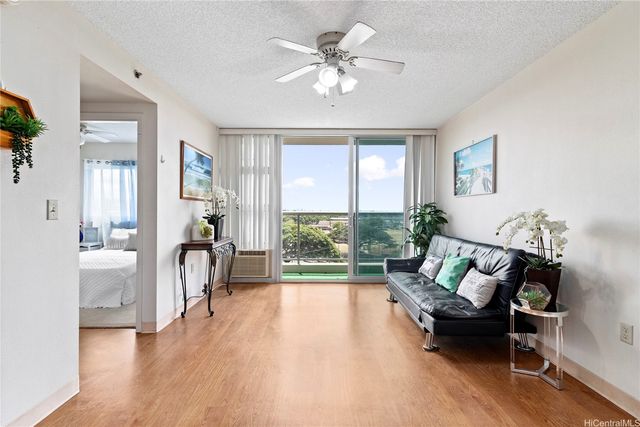 94-302 Paiwa Street 707, Waipahu, HI 96797