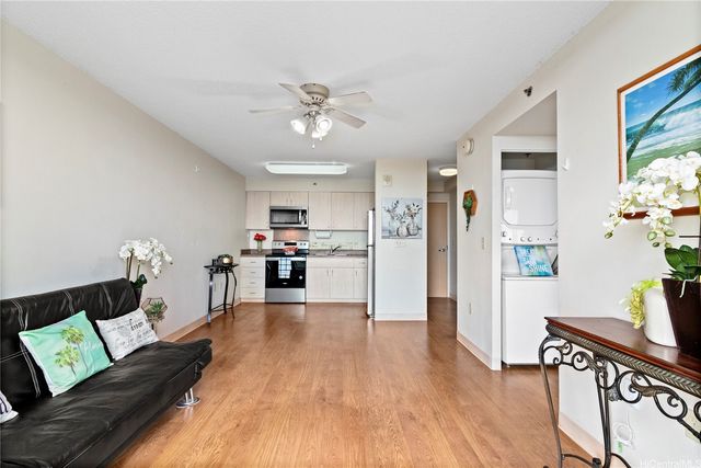 94-302 Paiwa Street 707, Waipahu, HI 96797