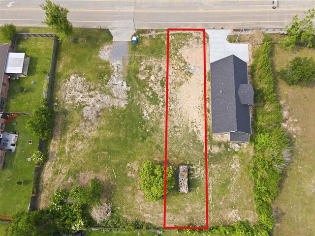 909 W Sale Road, Lake Charles, LA 70605