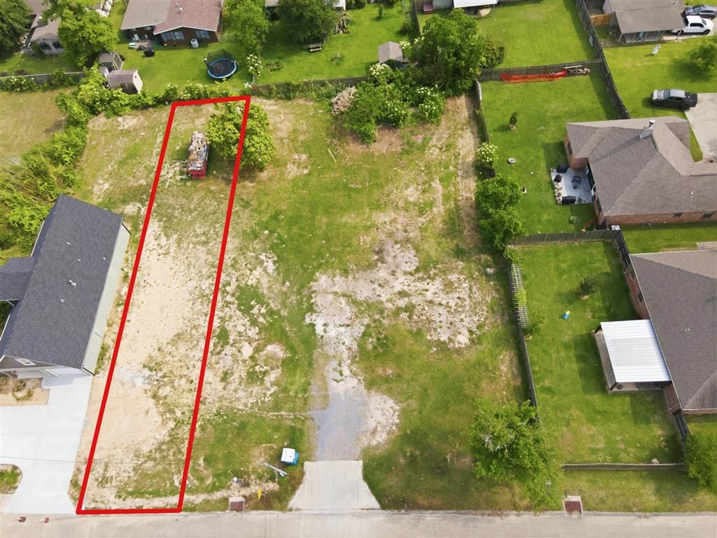 909 W Sale Road, Lake Charles, LA 70605