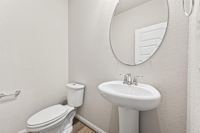 1322 Eagle Pass Drive, Rosharon, TX 77583