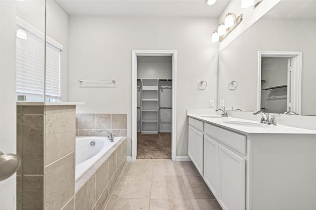 1322 Eagle Pass Drive, Rosharon, TX 77583