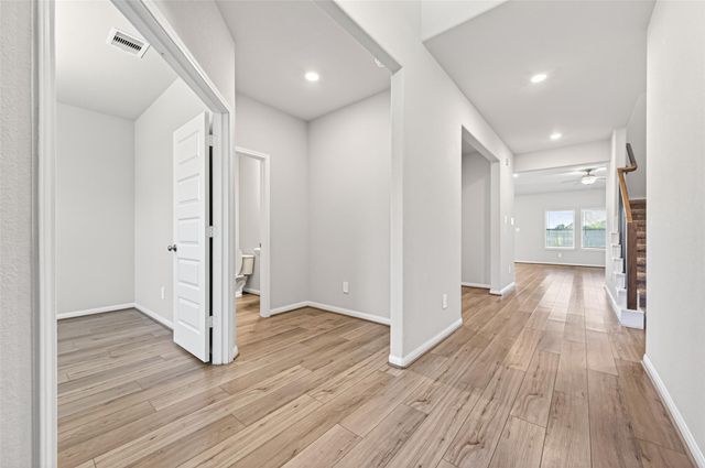 1322 Eagle Pass Drive, Rosharon, TX 77583