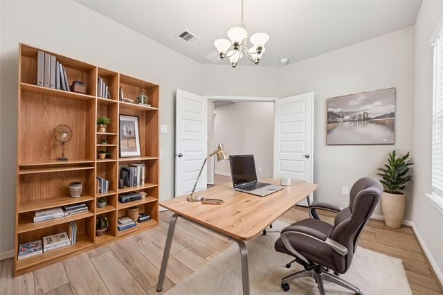 1322 Eagle Pass Drive, Rosharon, TX 77583