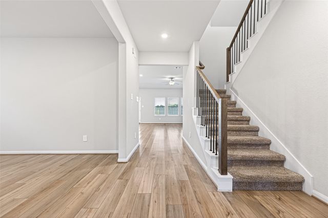 1322 Eagle Pass Drive, Rosharon, TX 77583