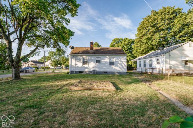 4658 Farrington, Indianapolis, IN 46201