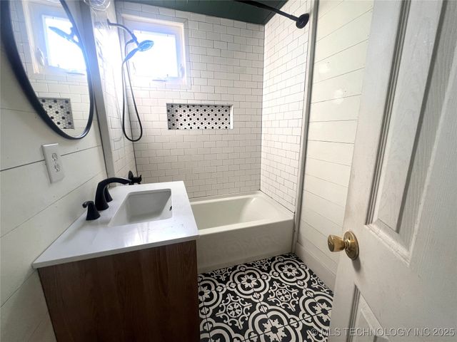 313 E Tyler Avenue, Mcalester, OK 74501