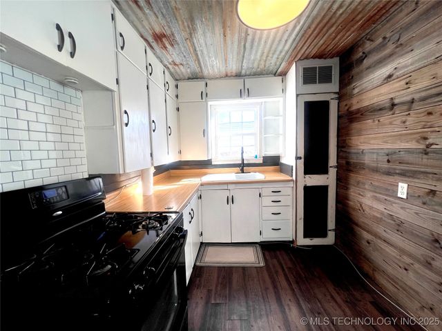 313 E Tyler Avenue, Mcalester, OK 74501