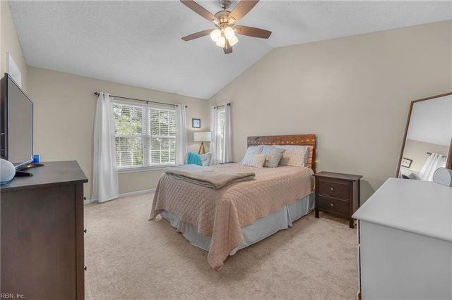 557 Englehard DR, Virginia Beach, VA 23462