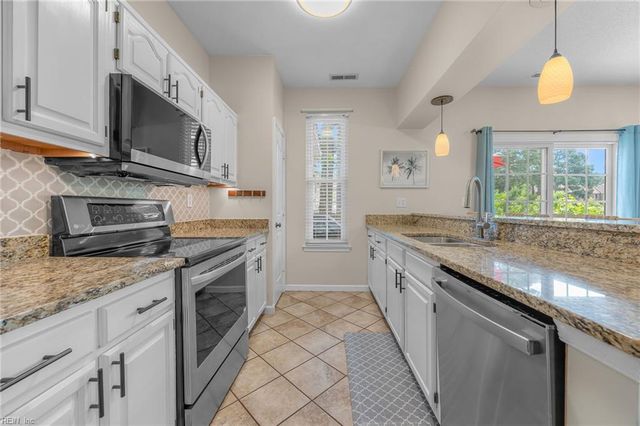 557 Englehard DR, Virginia Beach, VA 23462