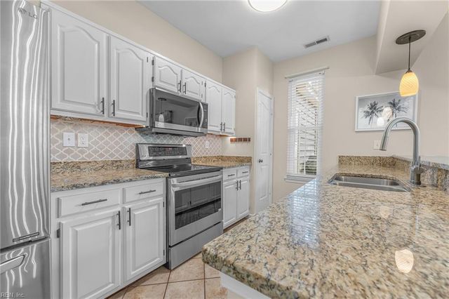 557 Englehard DR, Virginia Beach, VA 23462