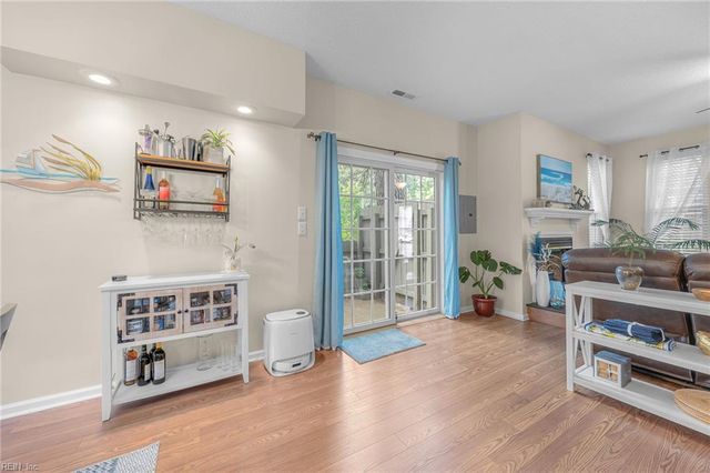 557 Englehard DR, Virginia Beach, VA 23462