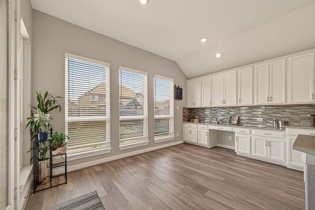2405 Songlark Springs Place, Pearland, TX 77089
