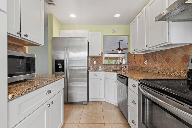 1313 WAYNE AVENUE, New Smyrna Beach, FL 32168