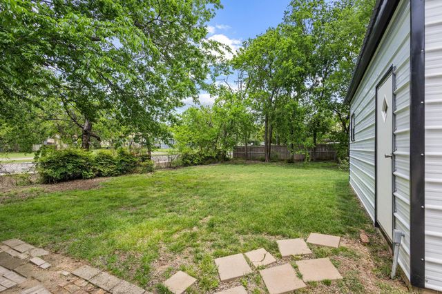 1425 E CHERRY, Sherman, TX 75090