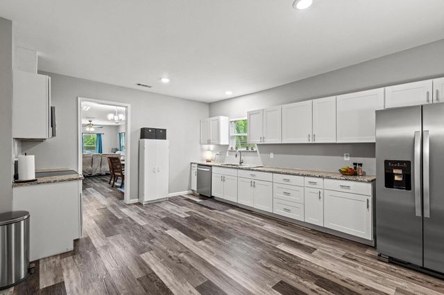 1425 E CHERRY, Sherman, TX 75090